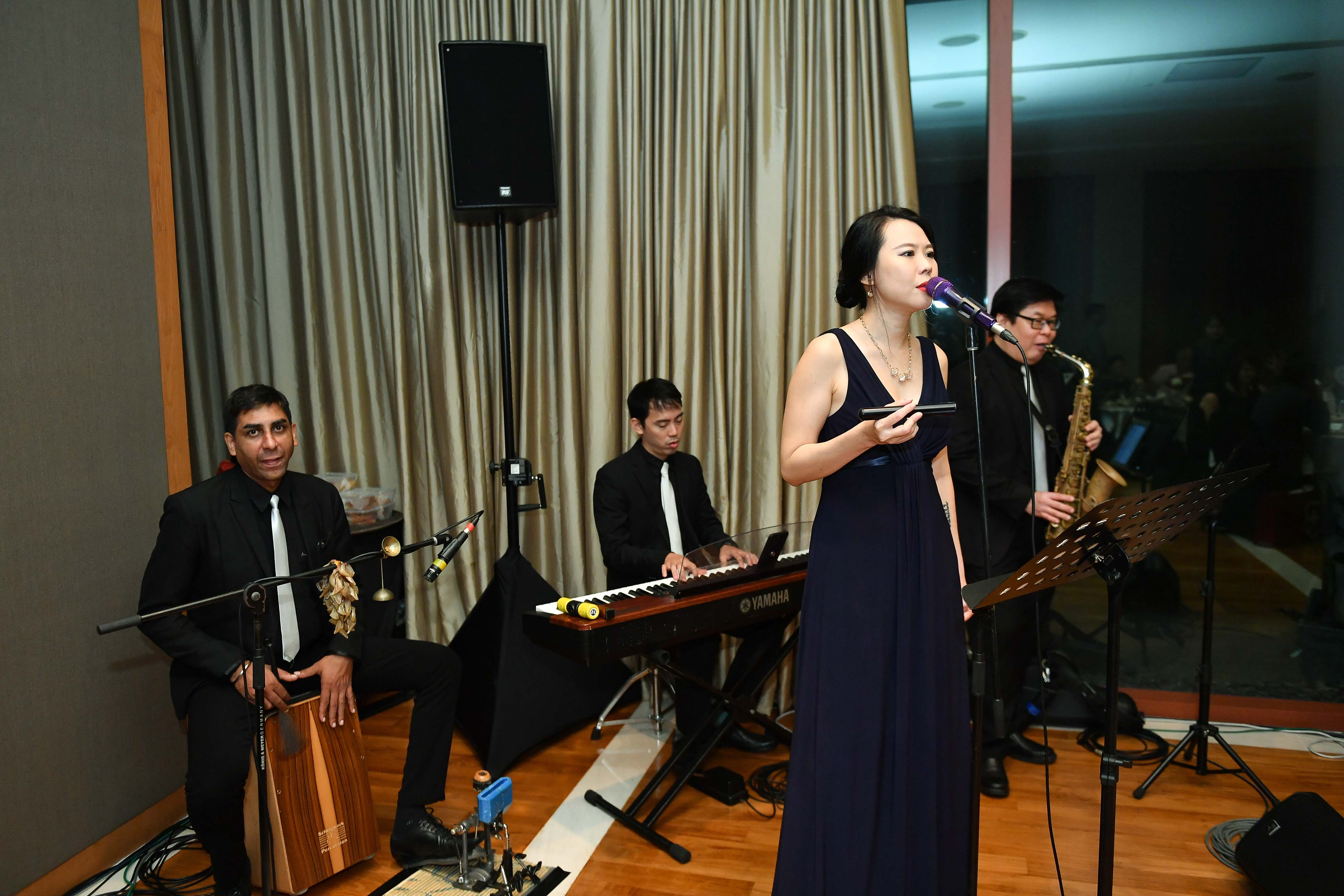 Live Music by COMPASS
